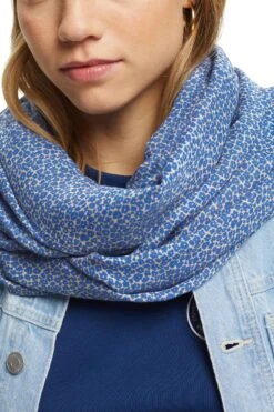 Esprit Verkauf -Esprit Verkauf esprit loop schal mit blumen muster beige 1