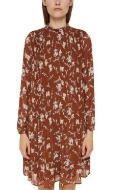 ESPRIT Plisseekleid Terracotta 4 6 ESPRIT Plisseekleid Terracotta 4 -Esprit Verkauf esprit plisseekleid terracotta 4 2